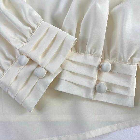 Vintage Talbots Cream Drapey Mandarin Band Collar Blouse Sz Medium - Picture 7 of 7